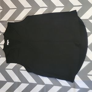 BLACK SLEEVELESS LONGER SHIRT